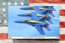 images/productimages/small/F.A-18A.C hornet Blue Angels 2010 Hasegawa 1;48 voor.jpg